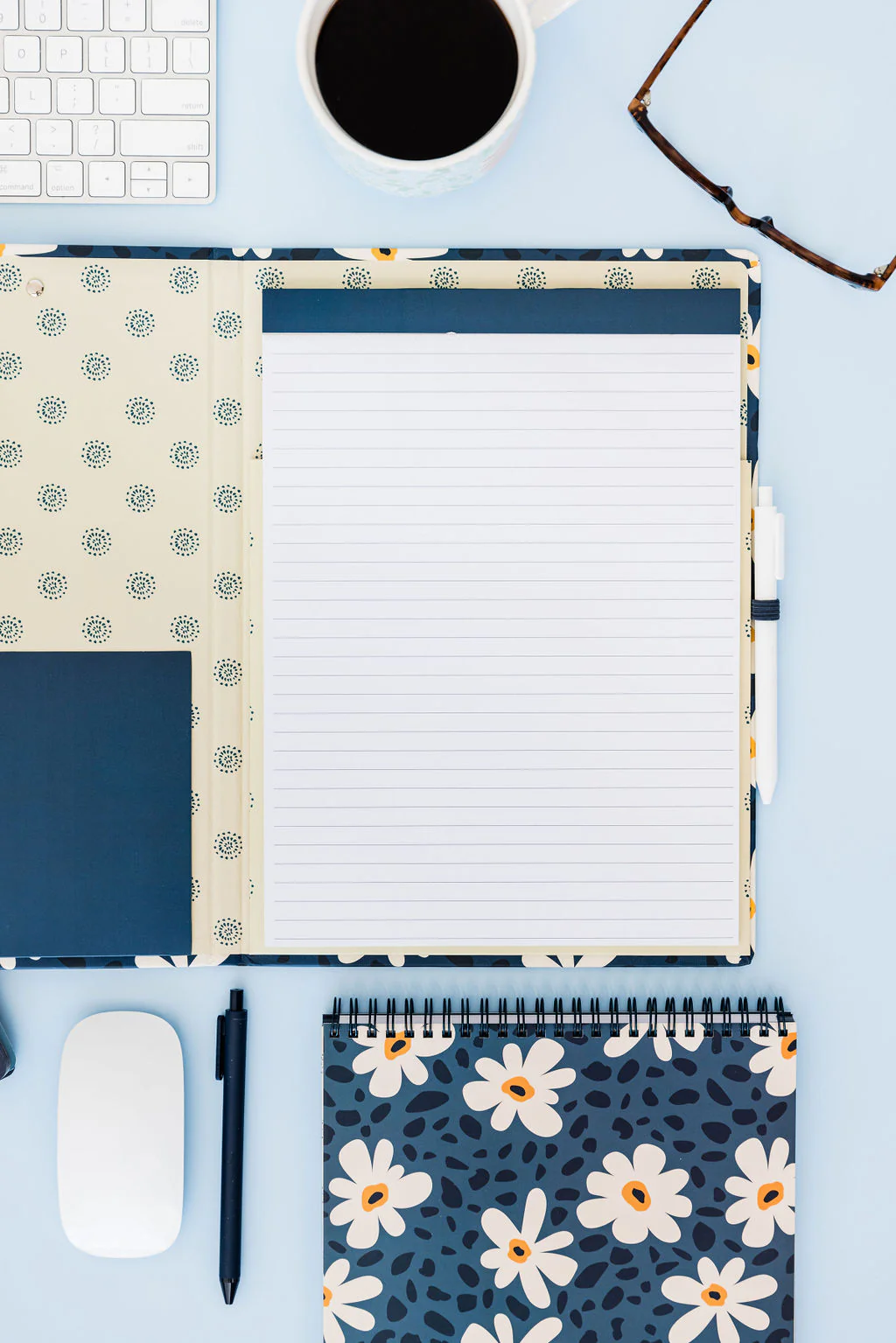 Clipboard Folio, Leopard Daisy - Image 8