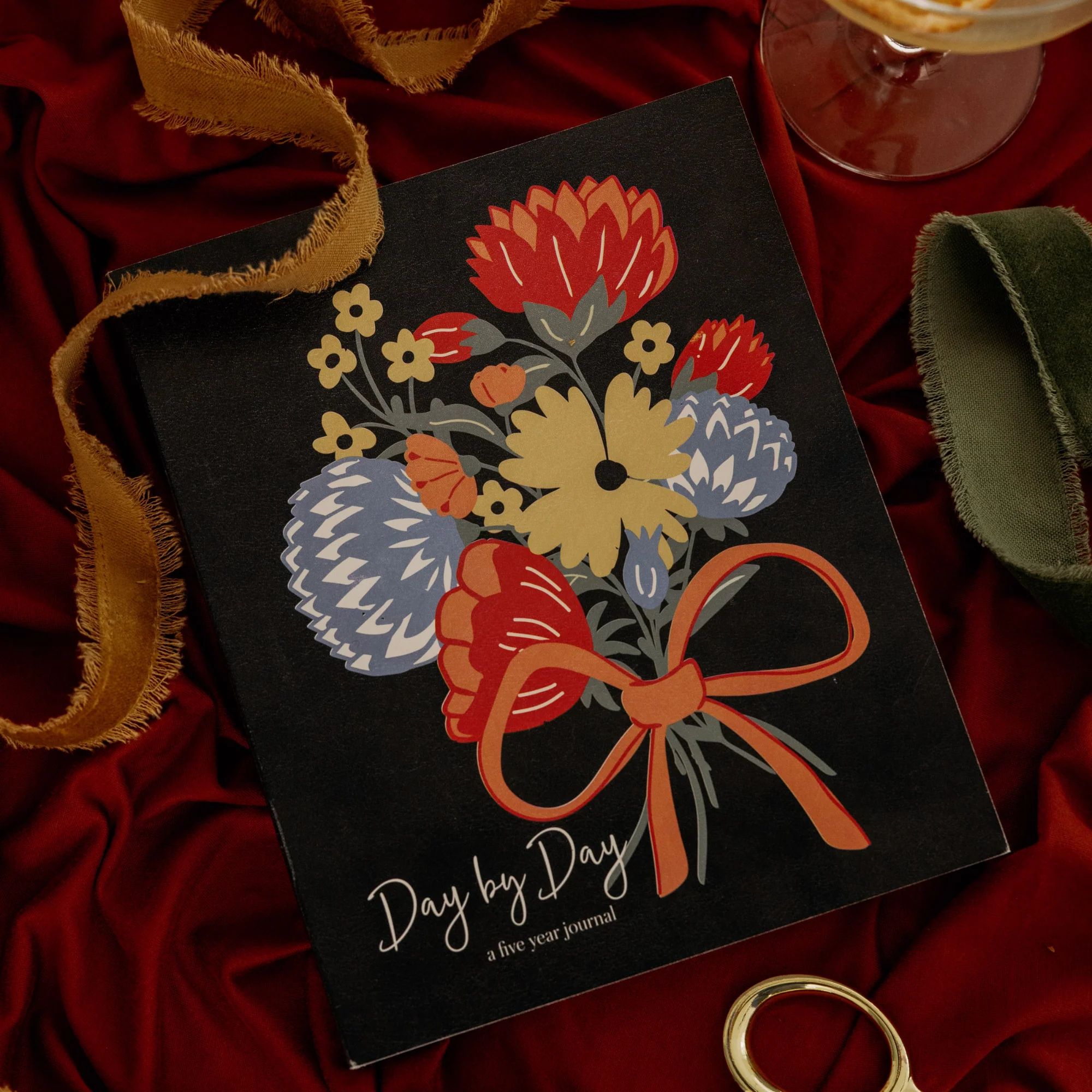 Large 5 Year Journal, Wanderlust Bouquet - Image 4
