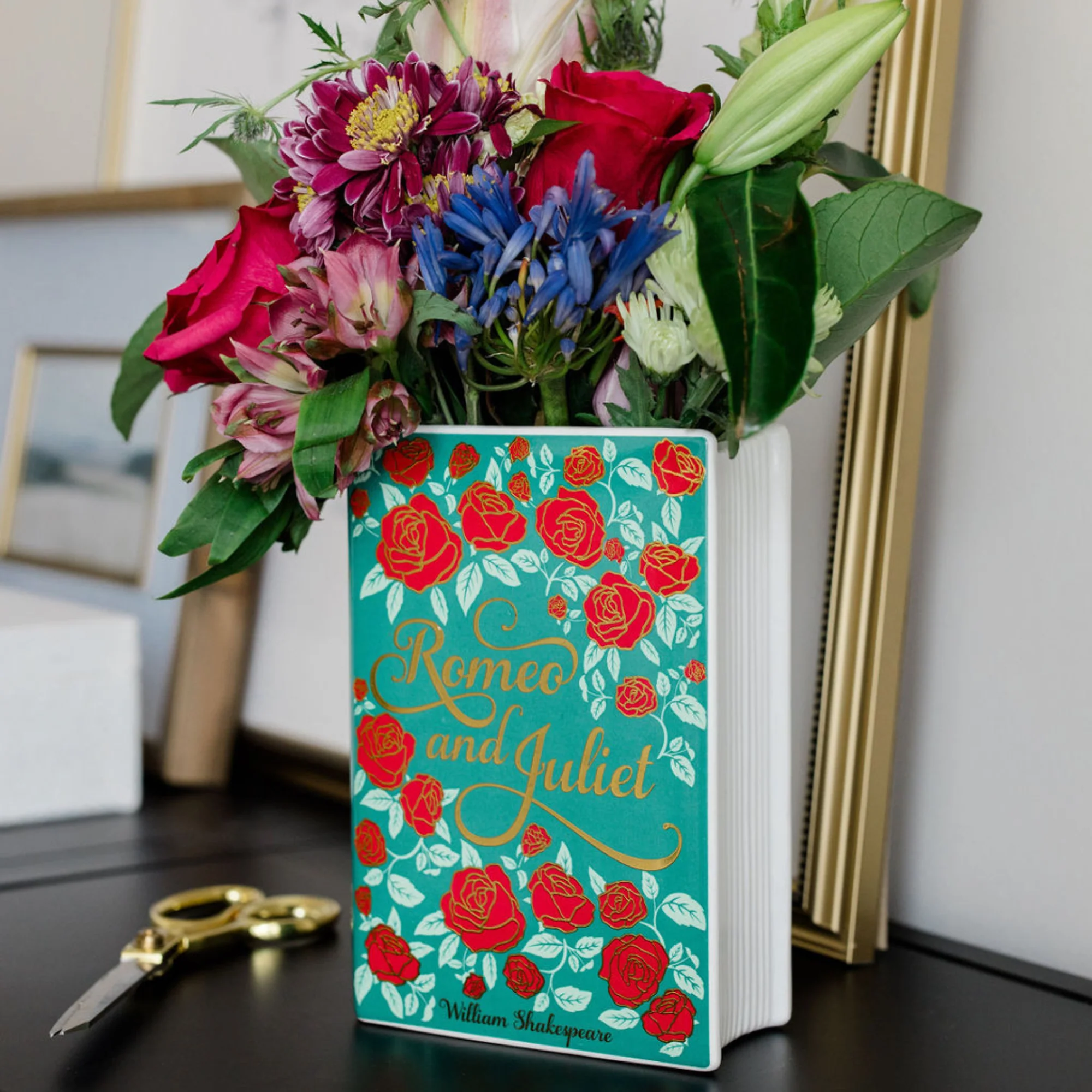 Large Book Vase, Romeo and Juliet - Image 5