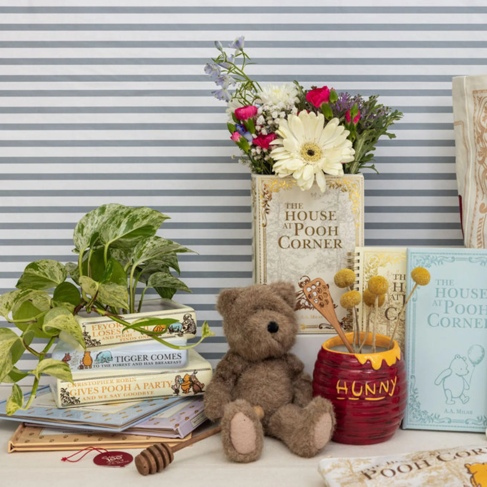 Large Book Vase, The House at Pooh Corner - Image 12