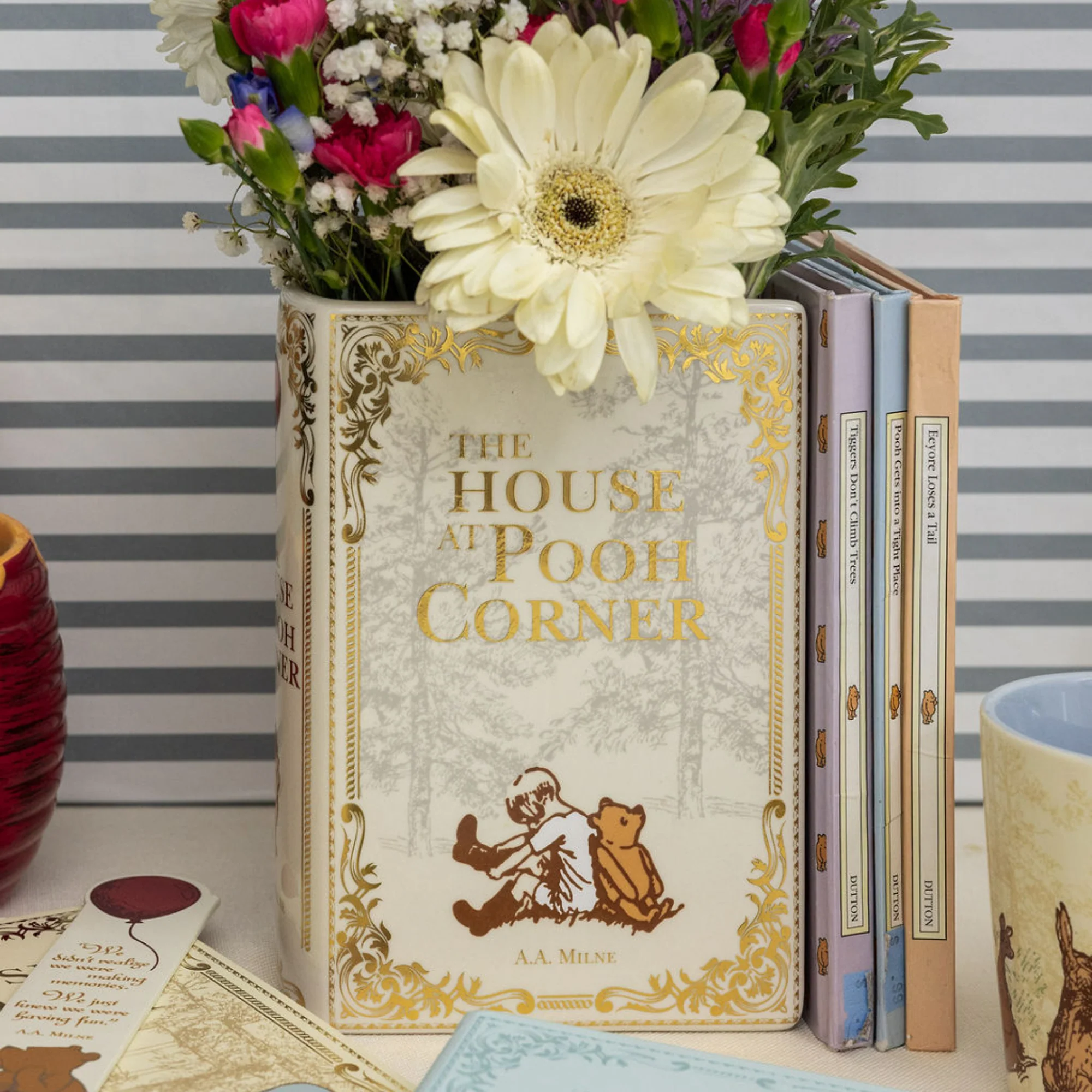 Large Book Vase, The House at Pooh Corner - Image 9