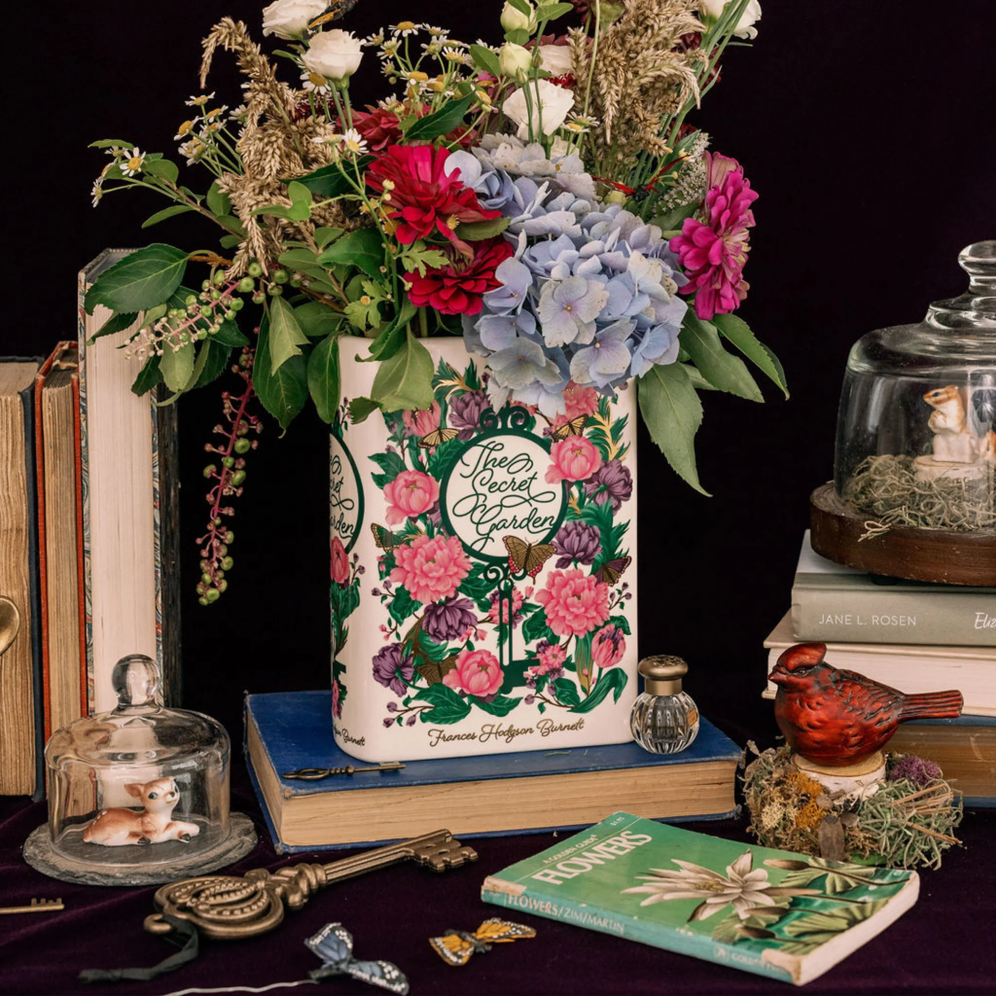 Large Book Vase, The Secret Garden (Collector's Edition) - Image 7
