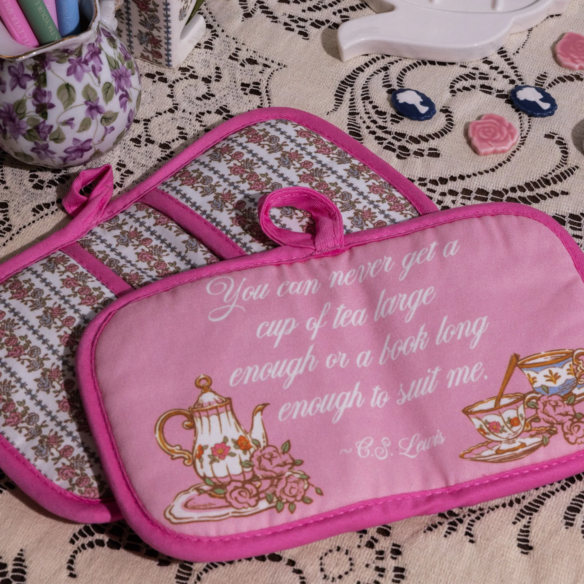Mini Book Potholder Set, Tea - Image 8